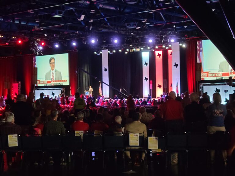 jeremy at 2022 convention main stage